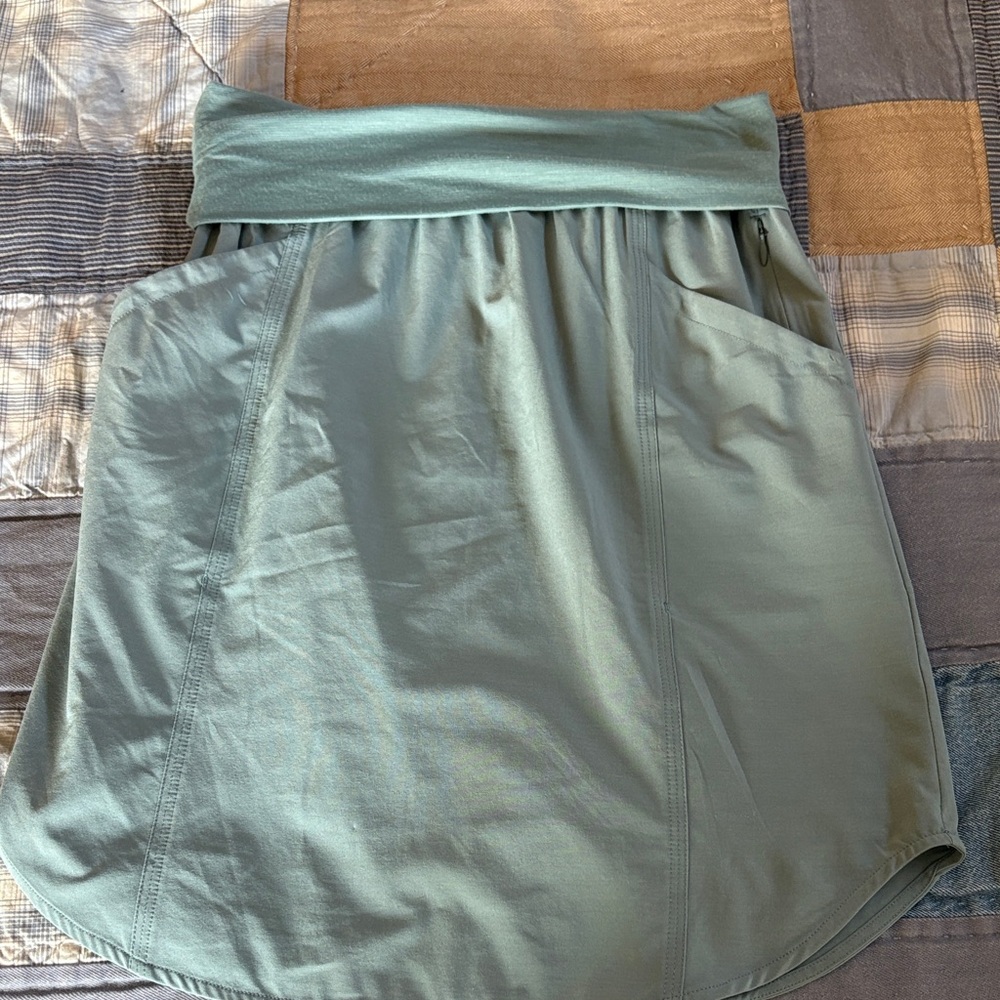 Women’s Prana turquoise skirt